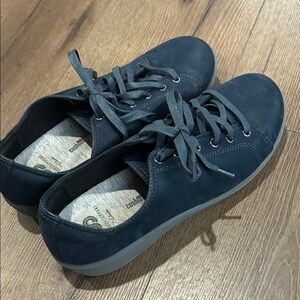 Clark’s Coud Steppers  ! Size 7